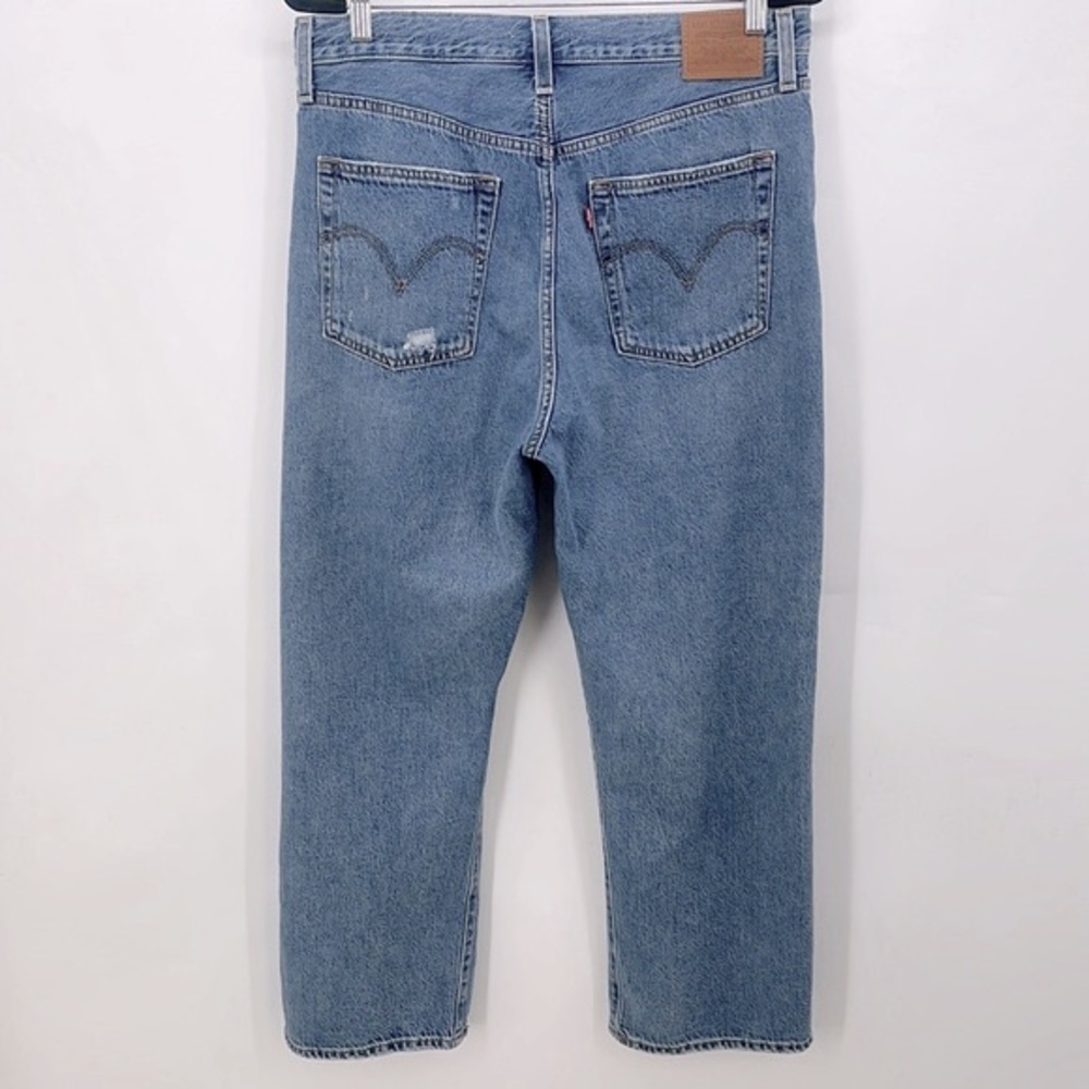 Levi’s Signature High Rise Rib Cage Straight Leg Distressed Jeans - Picture 8 of 13